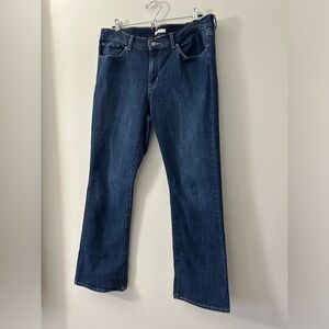 Levi Classic Bootcut Size 14